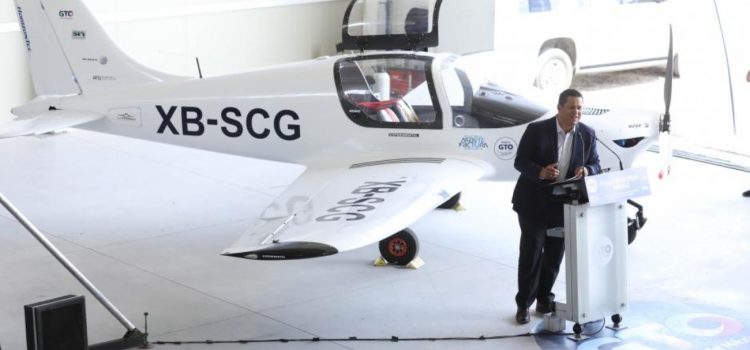 Halcón II realiza su primer vuelo oficial