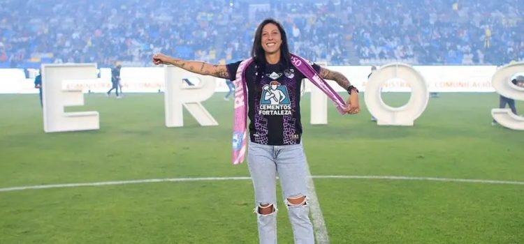 Jenni Hermoso ya llegó al Pachuca Jenni Hermoso ya llegó al Pachuca