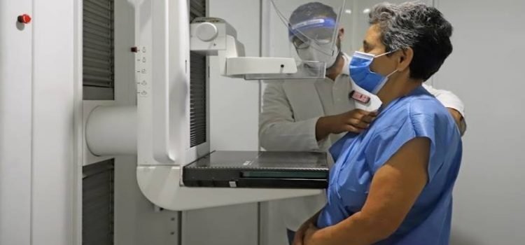 Se suman a Salud GTO nuevos médicos radiólogos en cáncer de mama