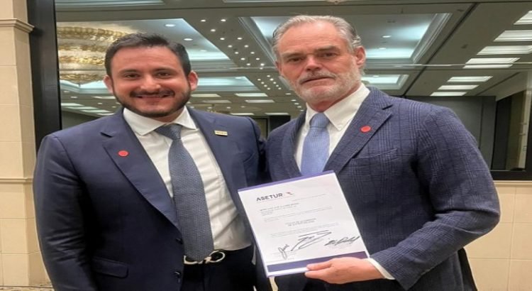 Juan José Álvarez Brunel es Coordinador de la Mesa de Sustentabilidad en ASETUR