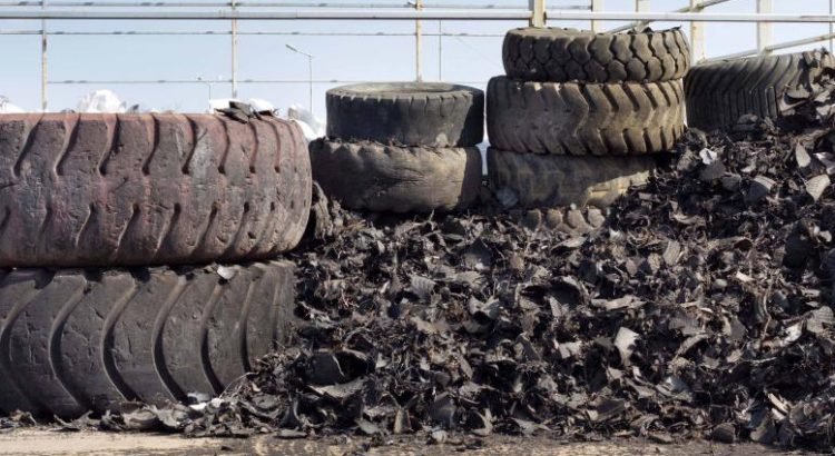 Se transforman neumáticos en energía Se transforman neumáticos en energía