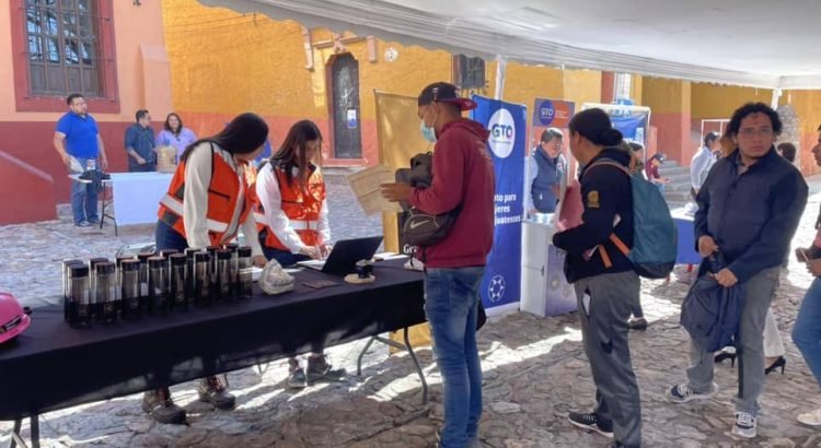 Realizan “Feria de la Chamba”