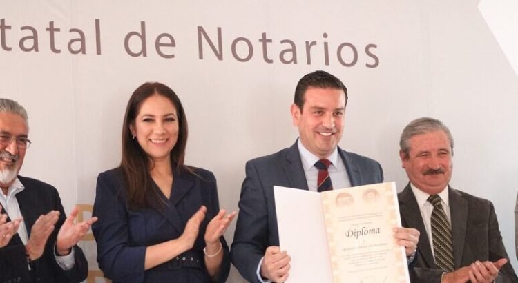 Capacitan a Notarios de la entidad