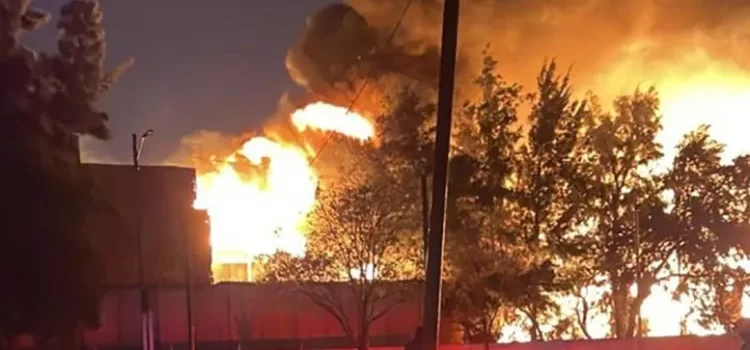 No hubo heridos por incendio en la Central de Abasto