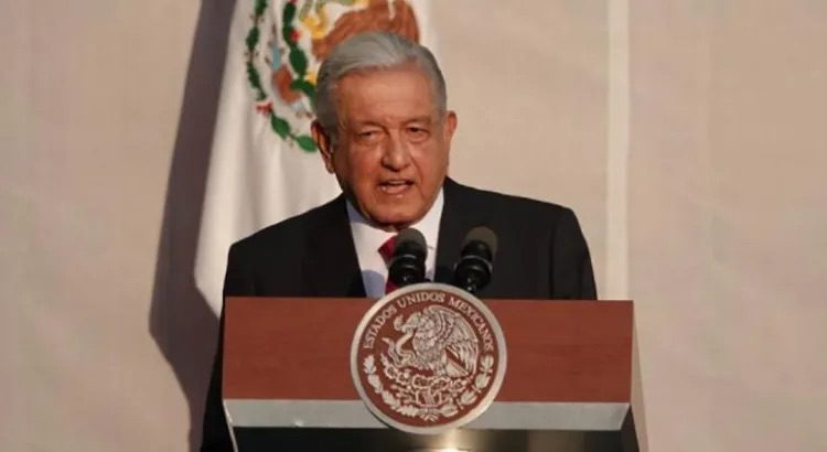 Da López Obrador positivo a covid