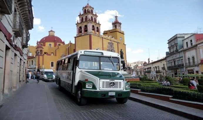 Aumenta precio de pasaje del transporte público en la capital