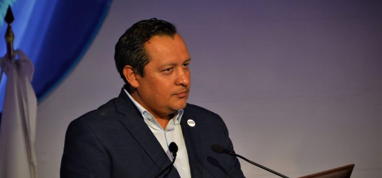 Renuncia Daniel Díaz a la Secretaría de Salud de Guanajuato