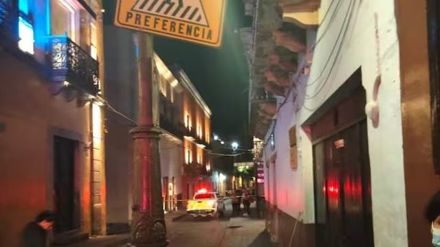 Se incendia bar Grill en Guanajuato
