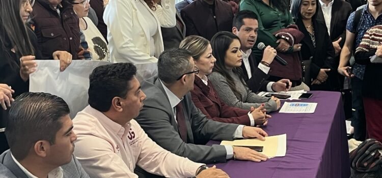 Alcaldes de Morena en Guanajuato se manifiestan contra recorte presupuestal