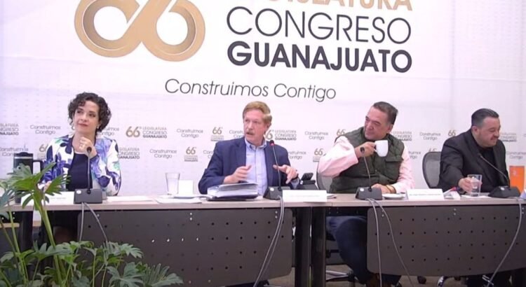 Analizan iniciativa para crear Secretaría de las Mujeres en Guanajuato