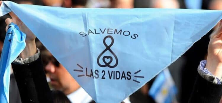 Grupos provida de Guanajuato reúnen 20 mil firmas para impedir la despenalización del aborto