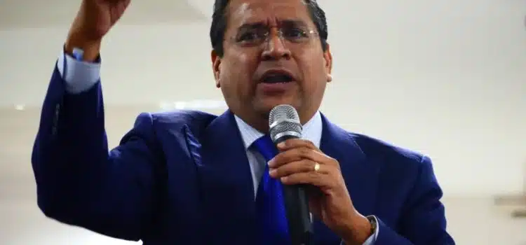 Juan Manuel Oliva, ex gobernador de Guanajuato, renuncia al PAN