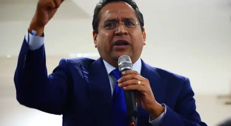 Juan Manuel Oliva, ex gobernador de Guanajuato, renuncia al PAN