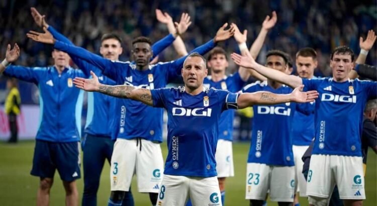 Real Oviedo ascendió a primera división de España Real Oviedo ascendió a primera división de España