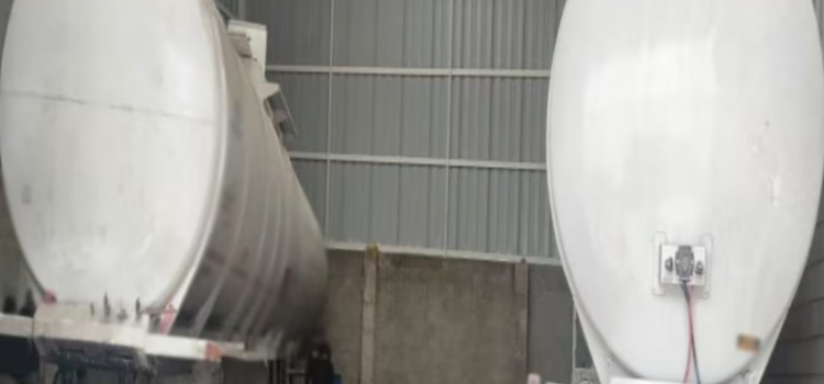 Aseguran 39 mil litros de combustible dentro de inmueble en Guanajuato