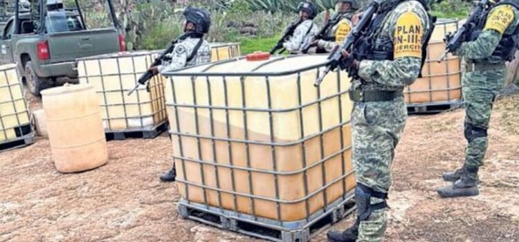 Aseguran 39 mil litros de combustible en Guanajuato