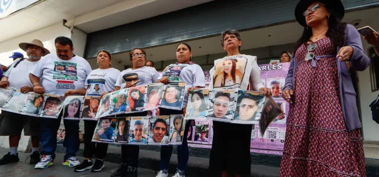 Colectivos ciudadanos y Guanajuato firmaron acuerdo para mejorar búsqueda de desaparecidos Colectivos ciudadanos y Guanajuato firmaron acuerdo para mejorar búsqueda de desaparecidos