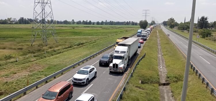 Peregrinos colapsan carreteras de Guanajuato rumbo a San Juan de los Lagos