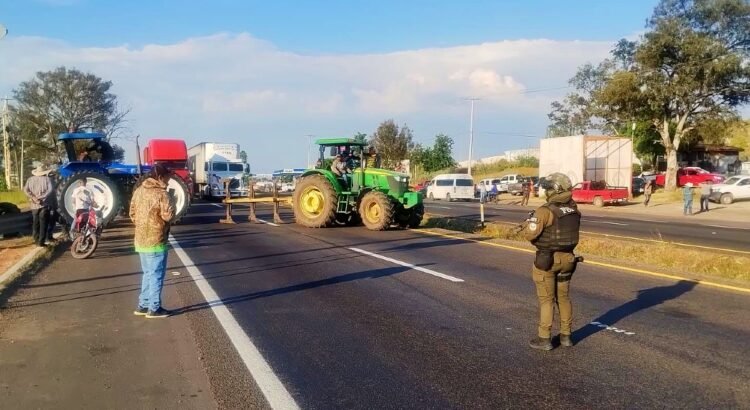 Carreteras en Guanajuato son liberadas después de tres bloqueos