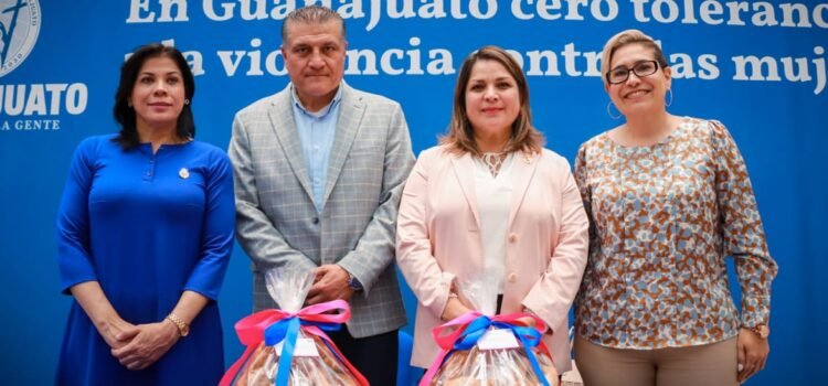 Guanajuato entrega apoyos del Plan Retorno Asistido “MIGRANTEQUIERO” para acompañar a migrantes que regresan Guanajuato entrega apoyos del Plan Retorno Asistido “MIGRANTEQUIERO” para acompañar a migrantes que regresan