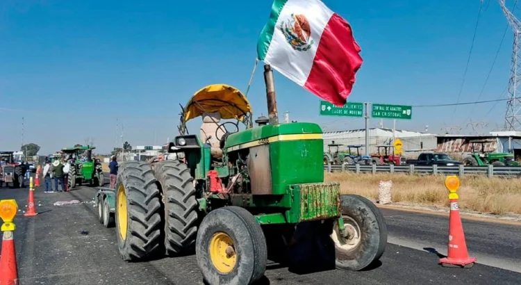 Abren carpetas de investigación contra 12 agricultores de Guanajuato tras bloqueos por precios del maíz