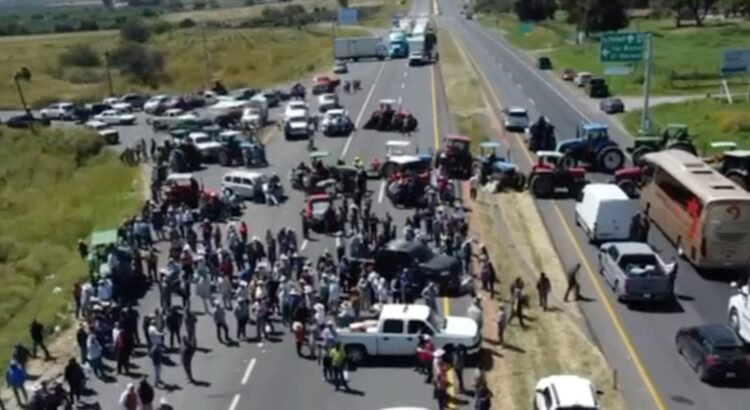Agricultores dan por concluido el bloqueo en Pénjamo tras casi cuatro días de manifestación
