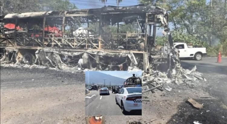 Liberan carreteras tras bloqueos y quema de vehículos en Guanajuato