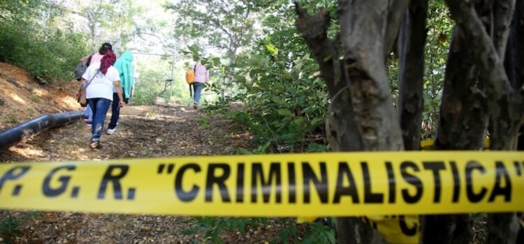 Hallan restos humanos en fosa clandestina en Silao; Fiscalía no descarta más víctimas