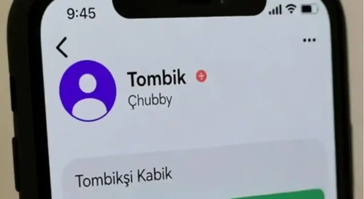 Tendrá que indemnizar a su ex por guardarla como “gordita” en el celular