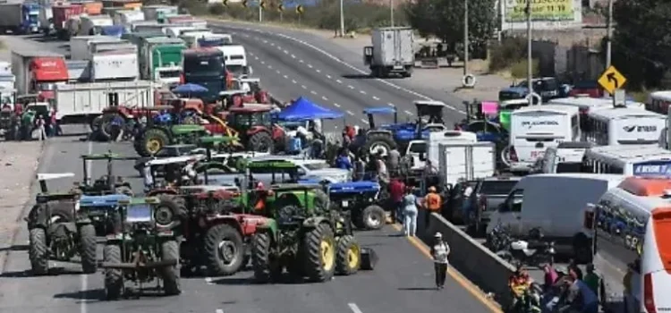 Acuerdos con productores evitan bloqueos carreteros y garantizan tránsito en Guanajuato