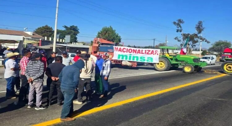 Campesinos de Guanajuato preparan caravana ante falta de acuerdos con autoridades Campesinos de Guanajuato preparan caravana ante falta de acuerdos con autoridades