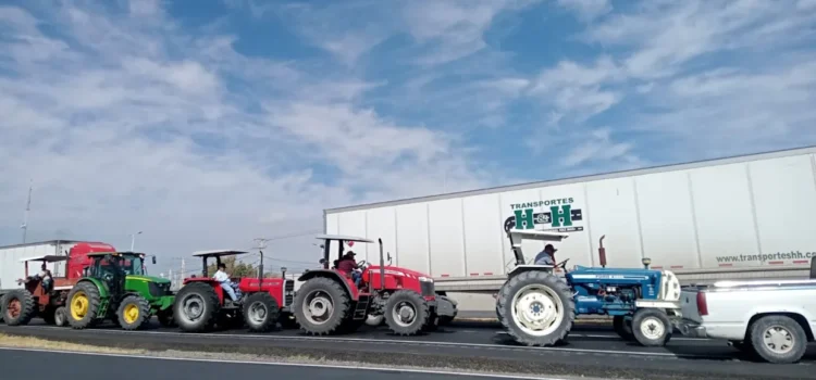 Ya son 7 los bloqueos de carreteras en Guanajuato por parte de agricultores