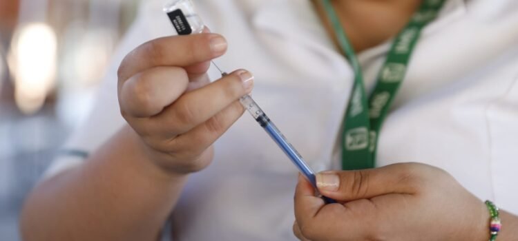 Llama Ssa a reforzar la vacunación contra el sarampión ante brotes en el país